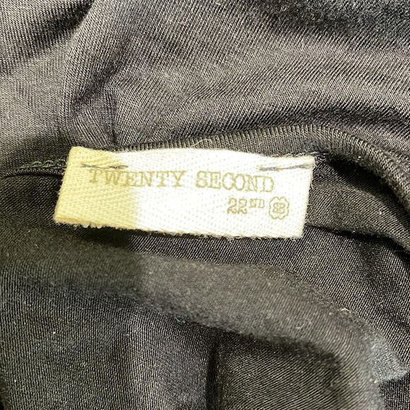 Top - Picture 4 of 5